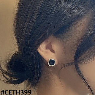 Black Square Earrings – Stylish Step Square Design for Women