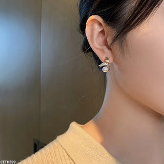 Fish Tail Golden Earrings – Elegant Party Jewellery for Women